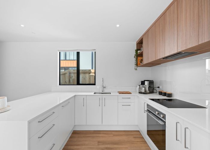  at 2/130 Holly Road, St. Albans, Christchurch City, Canterbury