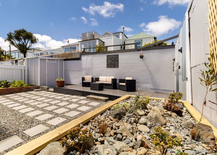  at 2 Prince Street, Mount Victoria, Wellington