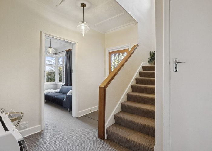  at 4 Lawson Street, Roslyn, Dunedin, Otago