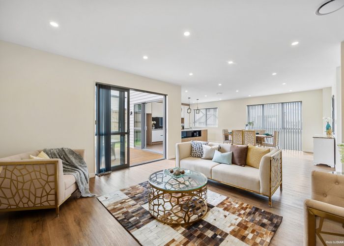  at 12A Sheridan Drive, New Lynn, Auckland