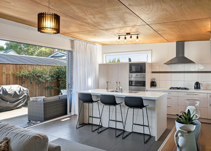  at 14a Arawa Street, Welbourn, New Plymouth, Taranaki