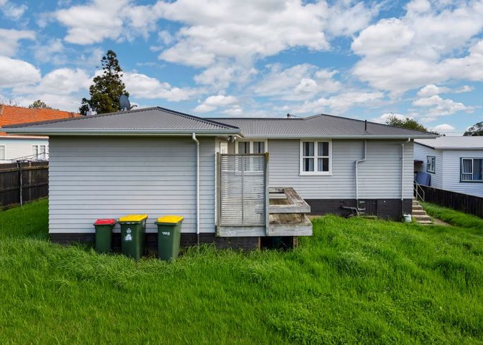  at Mangere East, Manukau City, Auckland