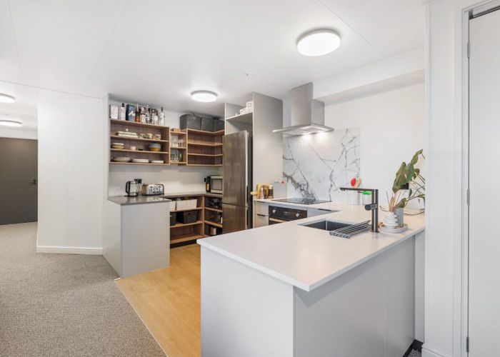  at 305/572 Manukau Road , Epsom, Auckland City, Auckland