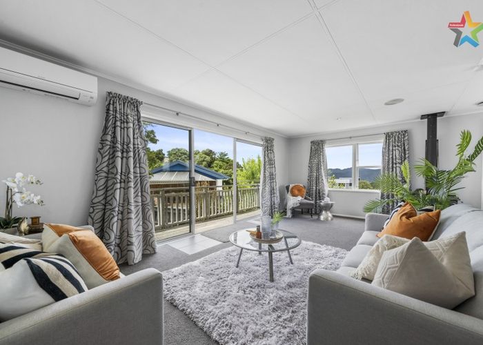  at 80 Mulberry Street, Normandale, Lower Hutt