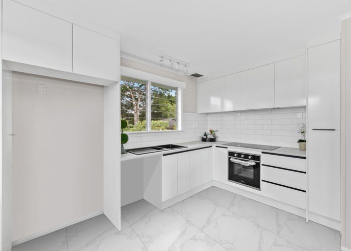  at 10 Knox Road, Manurewa East, Manukau City, Auckland