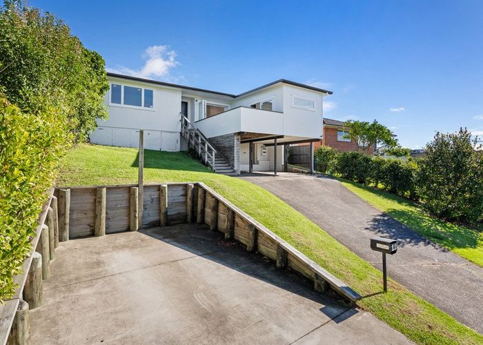  at 12 Nutsey Avenue, Northcote, North Shore City, Auckland