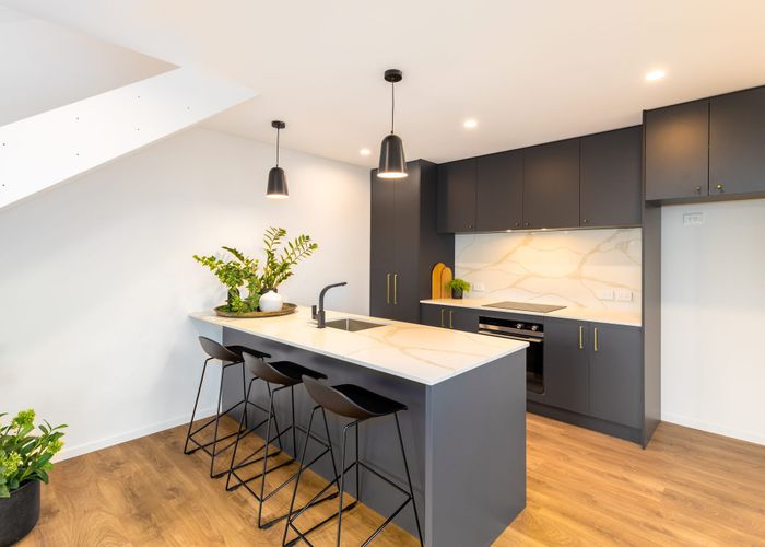  at 1/206 Geraldine Street, Edgeware, Christchurch