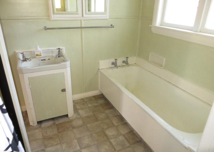  at 71 Slacks Road, Awapuni, Palmerston North