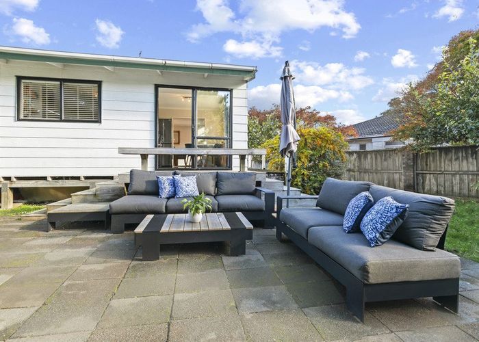  at 1 Awatahi Place, Greenhithe, North Shore City, Auckland