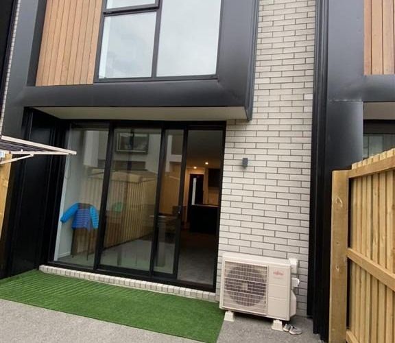  at 4/327 Lincoln Road, Addington, Christchurch City, Canterbury