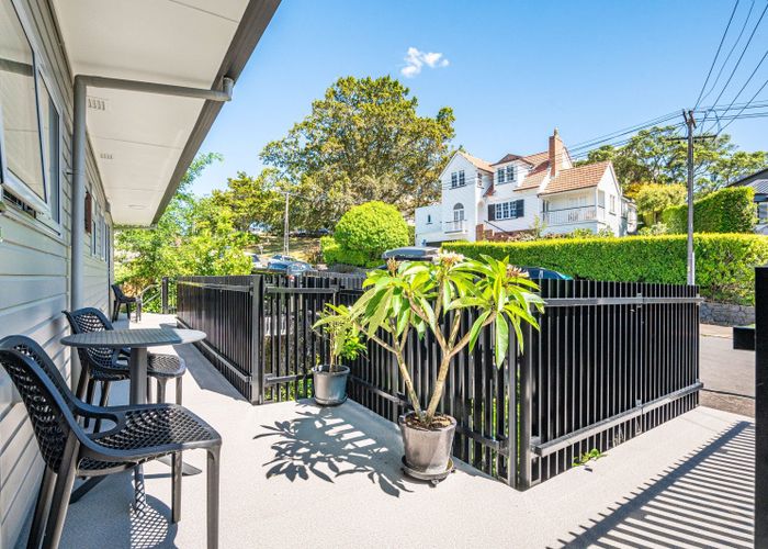  at 2/17 Cathedral Place, Parnell, Auckland