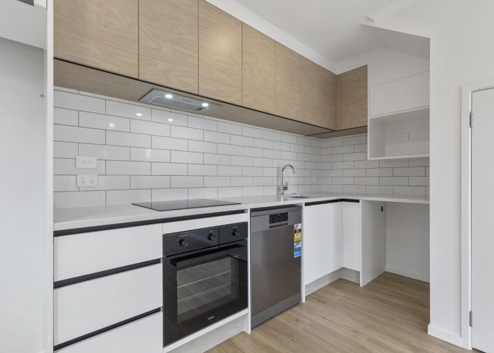  at 4/5 King Street, Papakura, Papakura