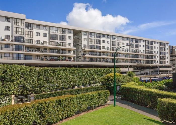  at A716/176 Broadway, Newmarket, Auckland City, Auckland