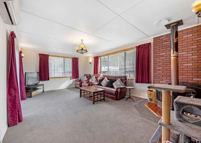  at 8 Ngaturi Grove, Wainuiomata, Lower Hutt, Wellington
