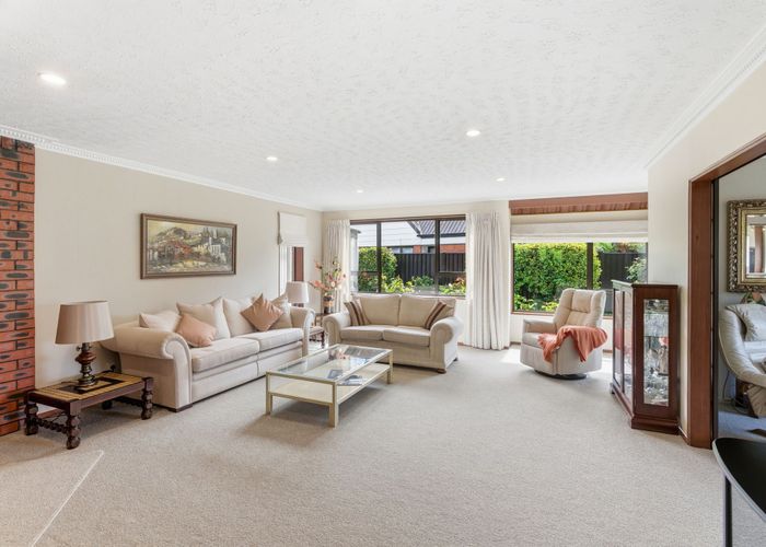  at 12 Swithland Place, Avonhead, Christchurch City, Canterbury