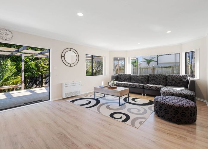  at 18 Brittany Drive, Henderson, Waitakere City, Auckland