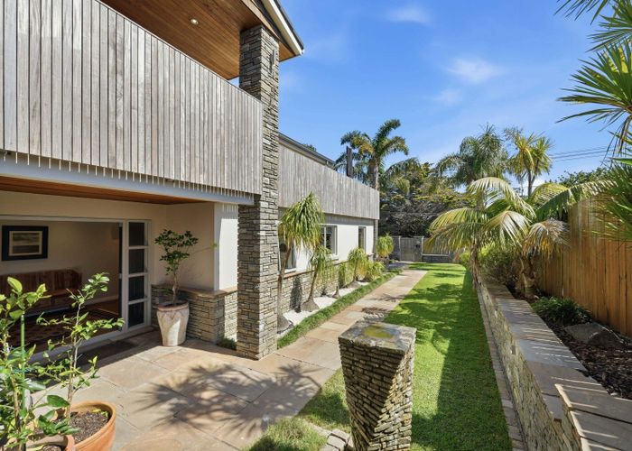  at 31 Beechwood Road, Rothesay Bay, North Shore City, Auckland