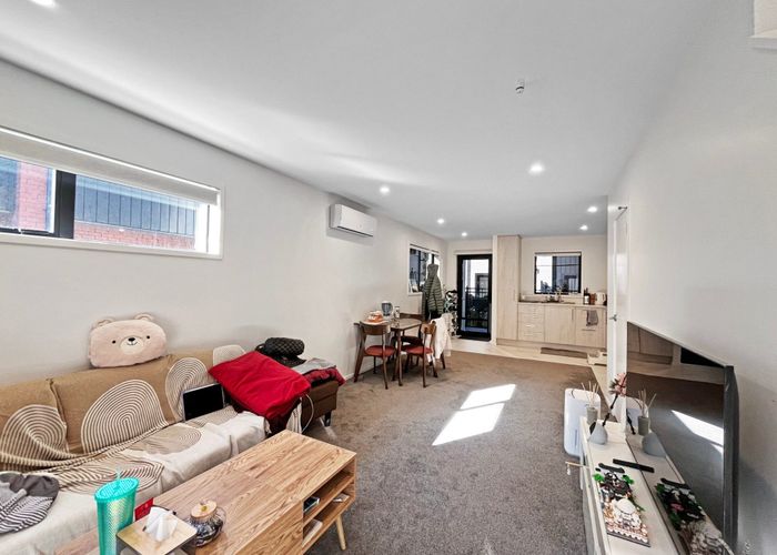  at 2/12 Biddle Crescent, Taita, Lower Hutt, Wellington