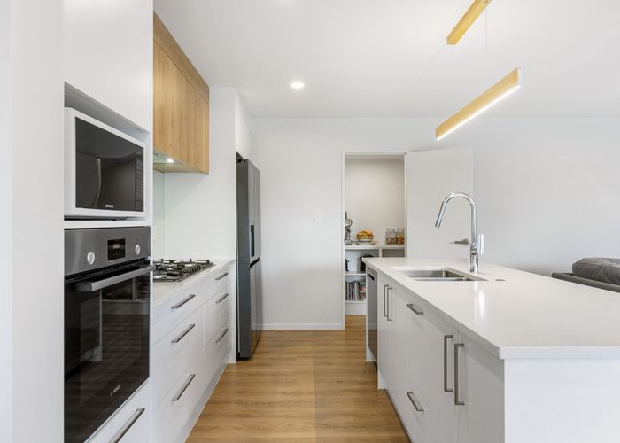  at 25B Capilano Place, Glenfield, North Shore City, Auckland