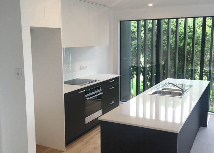 For rent 79/8 Thompson Park Road, Mount Wellington, Auckland City