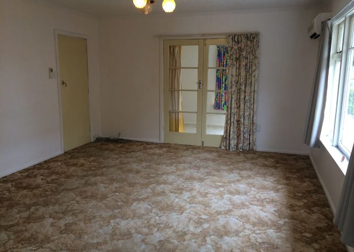  at 122 Avonhead Road, Avonhead, Christchurch City, Canterbury