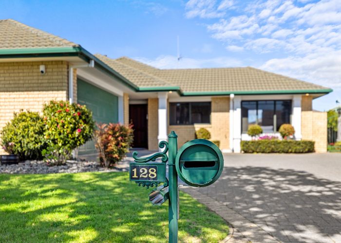  at 128 Grenada Street, Mount Maunganui, Mount Maunganui