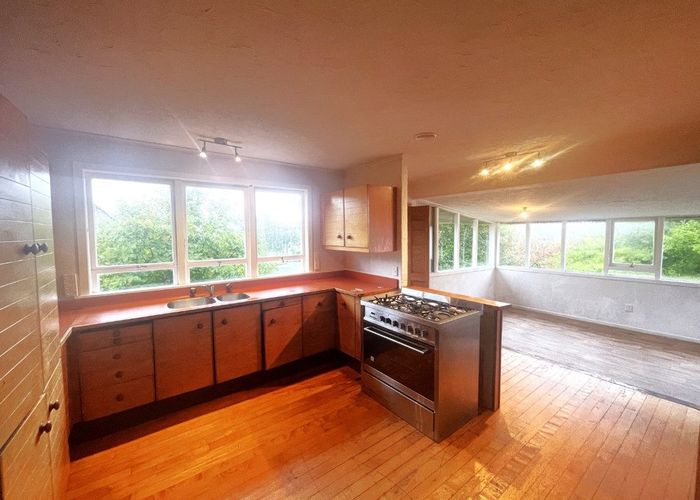  at 2 Boler Place, New Lynn, Waitakere City, Auckland