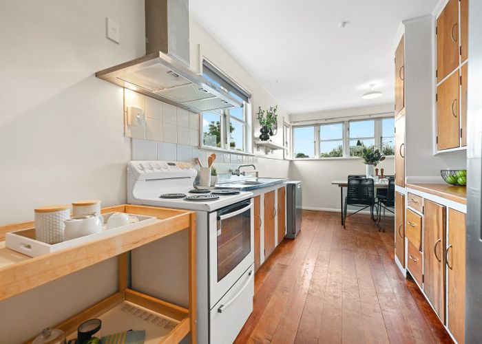  at 14A Graham Street, Hamilton East, Hamilton