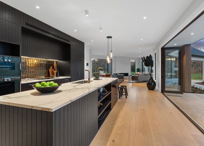  at 546 Coatesville-Riverhead Highway, Albany