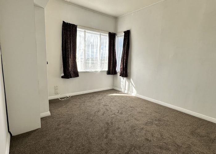  at 13A Wahanui Road, Greenlane, Auckland City, Auckland