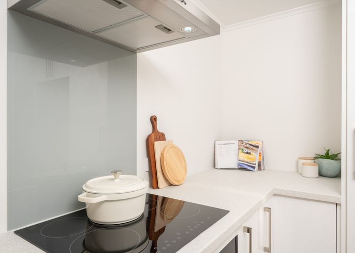  at 10 Berkshire Grove, Cannons Creek, Porirua
