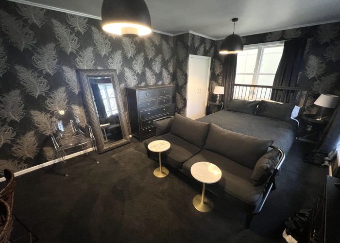 For rent 35B Patanga Cres (Bot) ONE MONTHS FREE RENT IS ON OFFER HERE