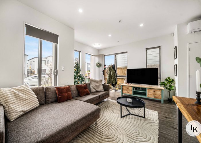  at 42 Tumu Road, Papakura, Papakura, Auckland