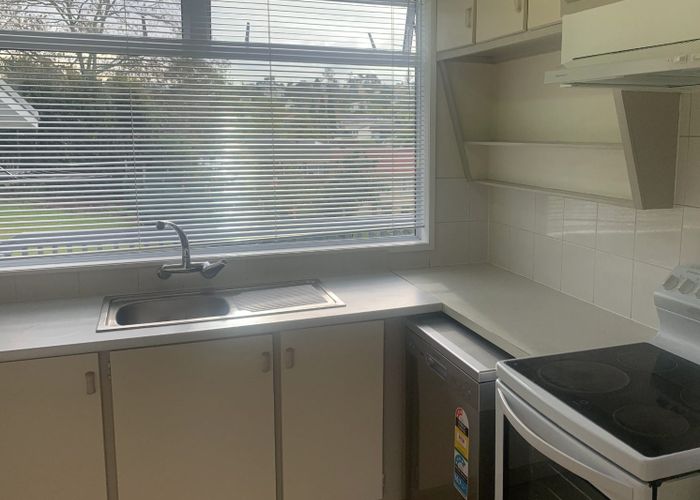 at 23 Cockayne Crescent, Sunnynook, North Shore City, Auckland