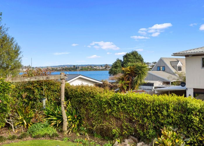  at 2/57 Turret Road, Tauranga South, Tauranga