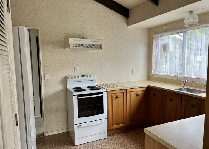 at 22 Hicks Crescent, Waikanae Beach, Waikanae