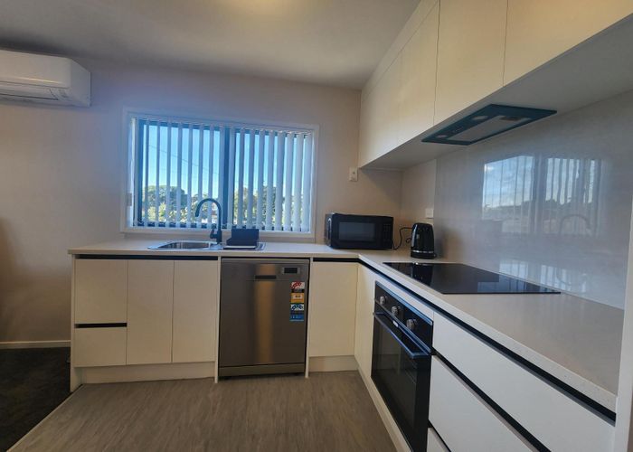  at 8/6 Hamlin Road, Mount Wellington, Auckland City, Auckland