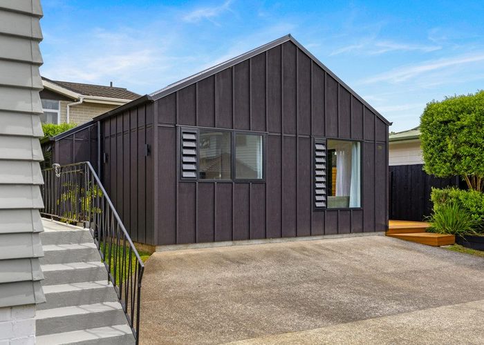  at 19 Metcalfe Road, Ranui, Auckland