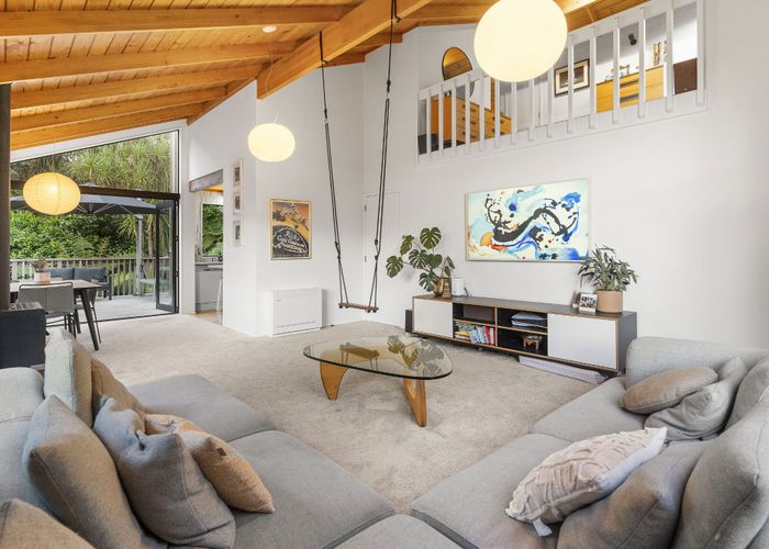  at 33 Park Hill Road, Birkenhead, Auckland