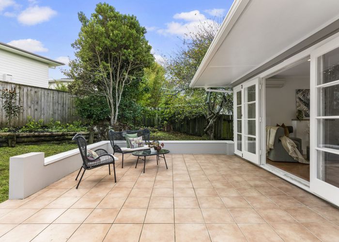  at 19 Park Road, Glenfield, Auckland