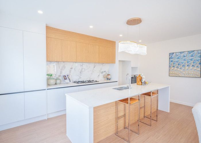  at 18 Domain Road, Weymouth, Manukau City, Auckland