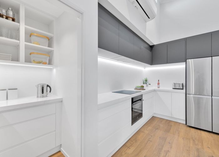  at 123 Pine Harbour Parade, Beachlands, Auckland