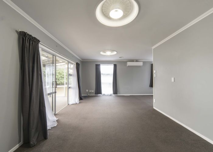  at 81 Oakfield Crescent, Pukete, Hamilton