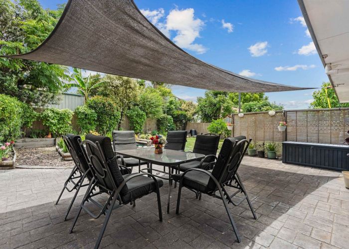  at 37 Whiting Grove, West Harbour, Waitakere City, Auckland