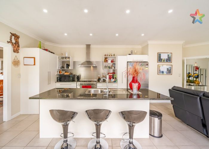  at 7 Cottle Heath Close, Manor Park, Lower Hutt