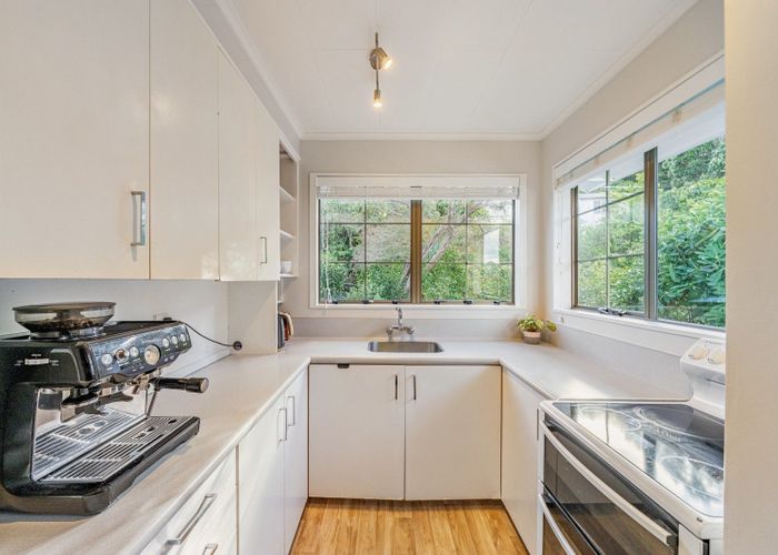  at 1/5 Kingsley Street, Stokes Valley, Lower Hutt, Wellington