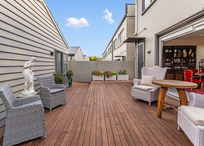  at 114 Stonefields Avenue, Stonefields, Auckland City, Auckland