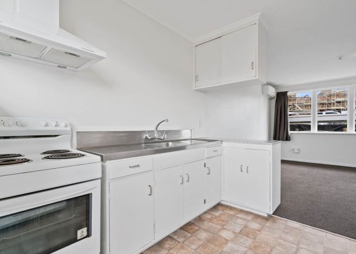  at 1/458 West Coast Road, Glen Eden, Waitakere City, Auckland