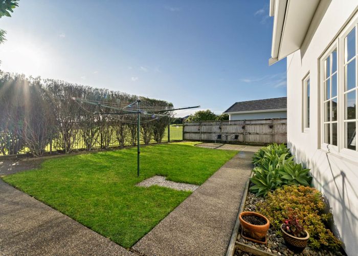  at 4 Mulvaney Crescent, Henderson, Auckland