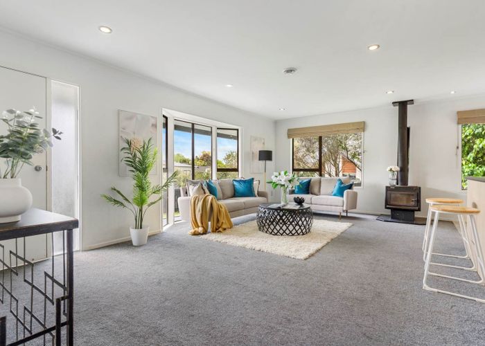  at 24 Pinehurst Place, Wattle Downs, Manukau City, Auckland
